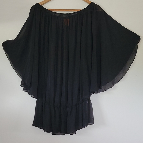 Abby Z. Black sheer coverup - Picture 5 of 7